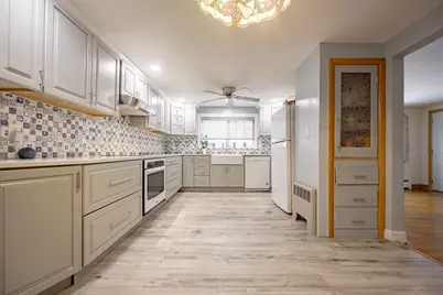 12 W Colony, Lynn, MA 01902 - Photo 4