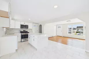 37 Maxine St, New Bedford, MA 02745 - Photo 16