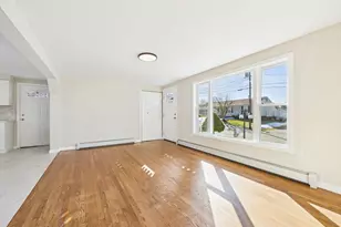 37 Maxine St, New Bedford, MA 02745 - Photo 8