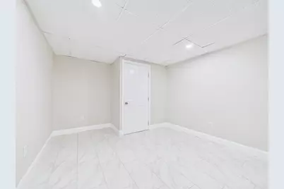 37 Maxine St, New Bedford, MA 02745 - Photo 30