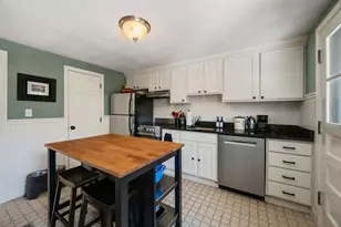 34 Gill Rd, Waltham, MA 02453 - Photo 4