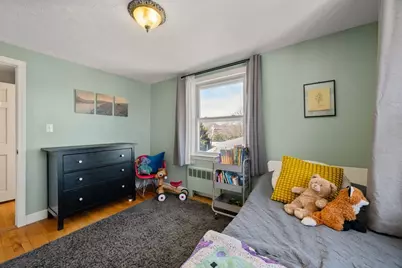 34 Gill Rd #4, Waltham, MA 02453 - Photo 8