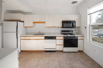 74 Hammond Place #74, Woburn, MA 01801 - Photo 4