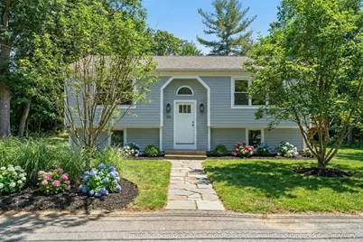 585 Old Falmouth Road, Barnstable, MA 02648 - Photo 2