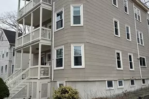 17 Wyvern St, Boston, MA 02131 - Photo 14