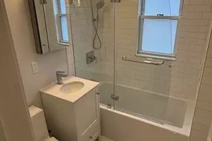 17 Wyvern St, Boston, MA 02131 - Photo 8