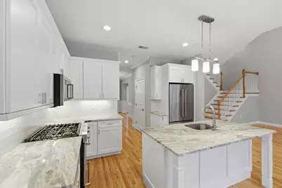 28 Eastover Rd #28, Walpole, MA 02081 - Photo 6