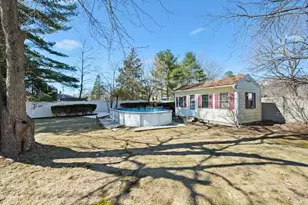 16 Manor Ave, Burlington, MA 01803 - Photo 4