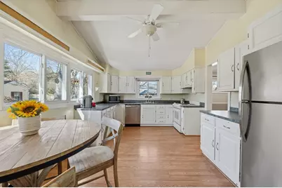 16 Manor Ave, Burlington, MA 01803 - Photo 20