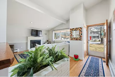 16 Manor Ave, Burlington, MA 01803 - Photo 12