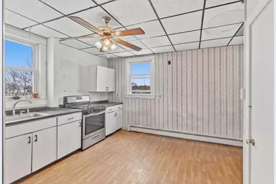 37 S High St, Melrose, MA 02176 - Photo 10