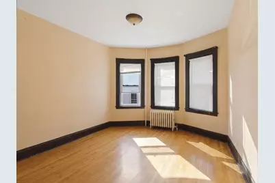 22 E Emerson St, Melrose, MA 02176 - Photo 18