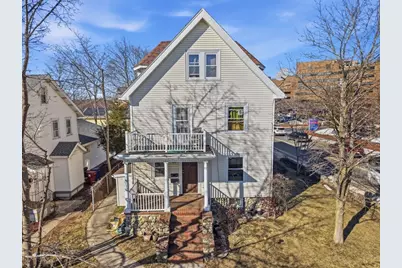 22 E Emerson St, Melrose, MA 02176 - Photo 4