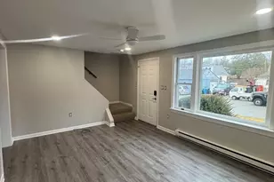 18 Armory St, Southbridge, MA 01550 - Photo 10