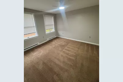 18 Armory St #1, Southbridge, MA 01550 - Photo 8