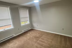 18 Armory St, Southbridge, MA 01550 - Photo 8