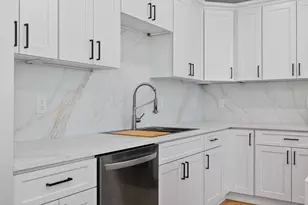 60 Stanley St, Boston, MA 02125 - Photo 4