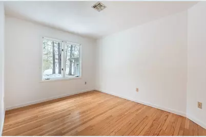 1114 S East St, Amherst, MA 01002 - Photo 22