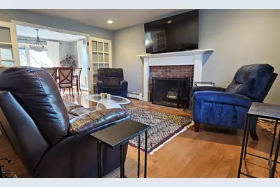 105 Onamog St, Marlborough, MA 01752 - Photo 4