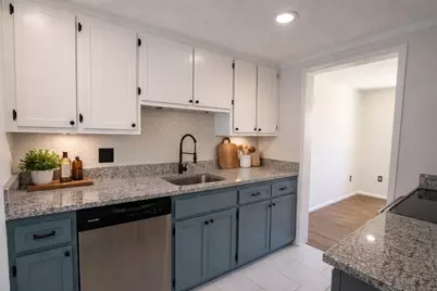 107 Franklin St Ext #4, Derry, NH 03038 - Photo 10