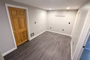 107 Franklin St Ext, Derry, NH 03038 - Photo 30