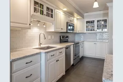 70-5 S Quinsigamond Ave #5, Shrewsbury, MA 01545 - Photo 8