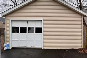 34 Savoy Ave, Springfield, MA 01104 - Photo 34