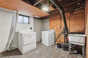 34 Savoy Ave, Springfield, MA 01104 - Photo 26