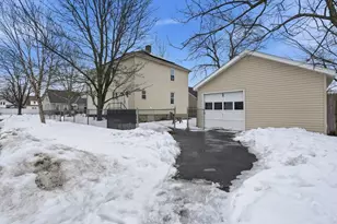 34 Savoy Ave, Springfield, MA 01104 - Photo 28