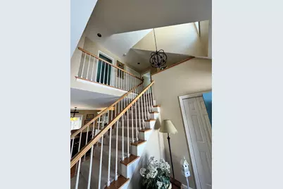 3 Dogwood Cir, Haverhill, MA 01832 - Photo 2