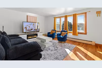 105 Columbia Rd, Lowell, MA 01854 - Photo 4