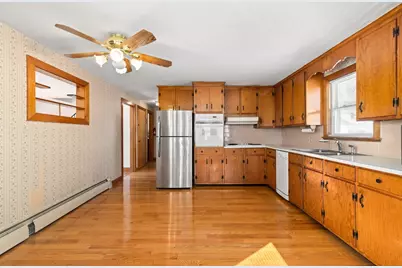 105 Columbia Rd, Lowell, MA 01854 - Photo 12