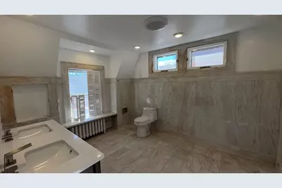 194 Sumner Ave, Springfield, MA 01108 - Photo 8