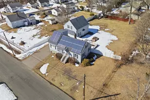 37 St Paul St, Lowell, MA 01851 - Photo 4