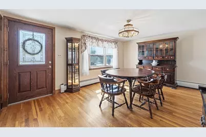 37 Saint Paul St, Lowell, MA 01851 - Photo 16