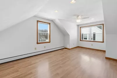 37 Saint Paul St, Lowell, MA 01851 - Photo 24