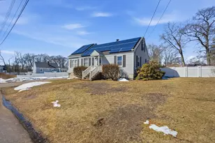 37 St Paul St, Lowell, MA 01851 - Photo 28