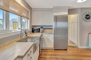 48A B St, Hull, MA 02045 - Photo 12