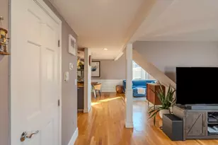 129 Essex St, Salem, MA 01970 - Photo 2