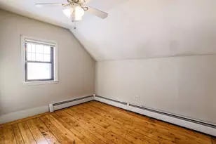 886 Canterbury St, Boston, MA 02131 - Photo 16