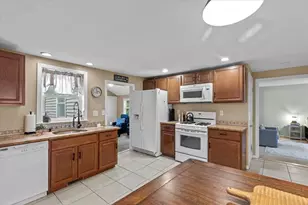 45 West St, Middleborough, MA 02346 - Photo 10