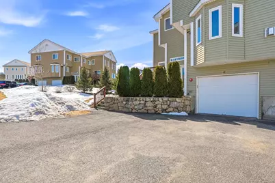 4 John Hancock Dr #4, Ashland, MA 01721 - Photo 2