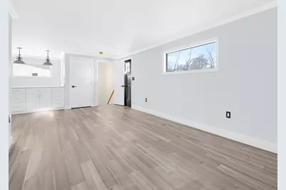 41 Flora Rd, Attleboro, MA 02703 - Photo 6