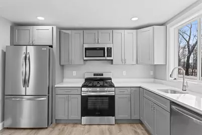 29 Hunt St, Brockton, MA 02302 - Photo 12