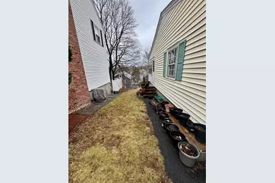 72 Redlands Rd, Boston, MA 02132 - Photo 26