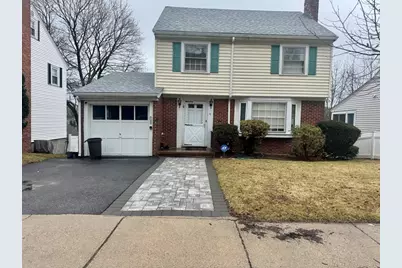 72 Redlands Rd, Boston, MA 02132 - Photo 4