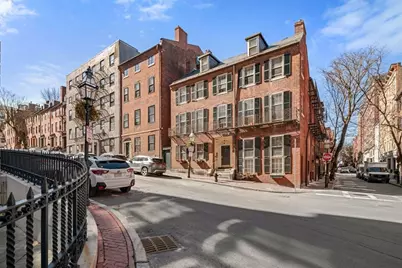 59 Hancock #4, Boston, MA 02114 - Photo 2