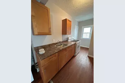 588 Brock Ave #3S, New Bedford, MA 02744 - Photo 6