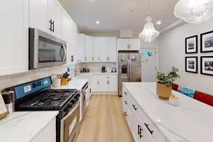 12 York St, Boston, MA 02121 - Photo 2