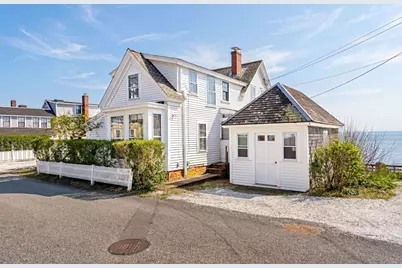 561 Commercial St, Provincetown, MA 02657 - Photo 2